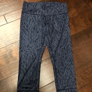 Lululemon Wunder Under Crop *Full-On Lux- Size 8